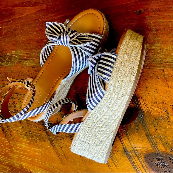 WORN ONCE! J Crew Wedge Sandals - Picture 3 of 4